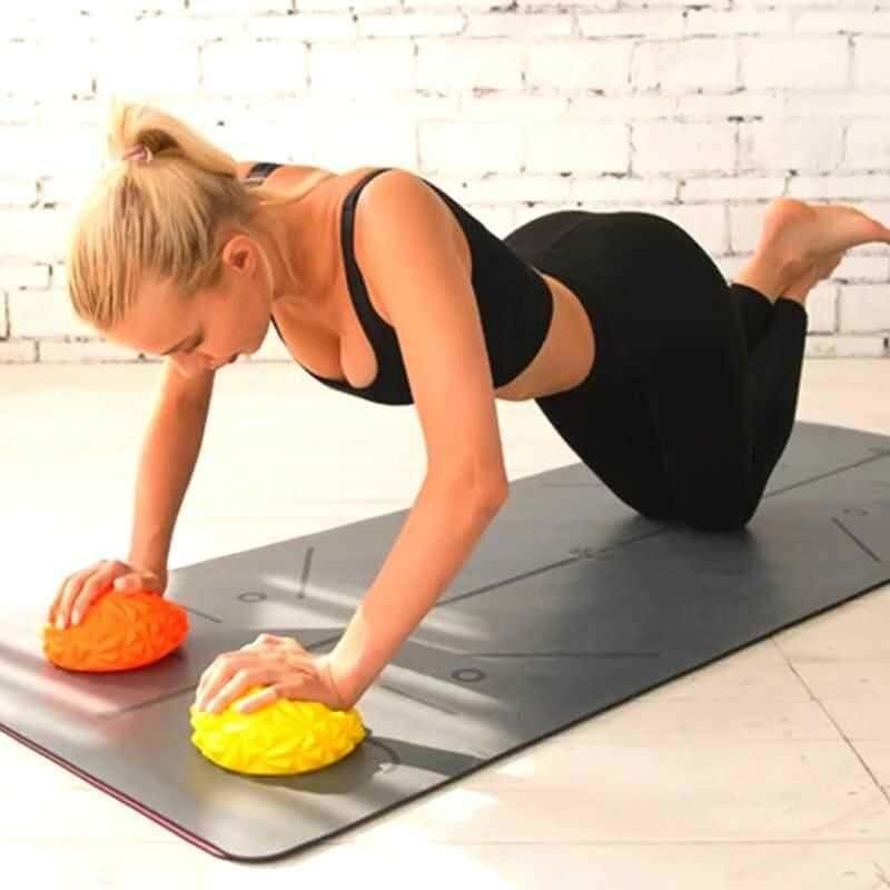 exercice-proprioception-fitness-demi-ball-pompe-push-up